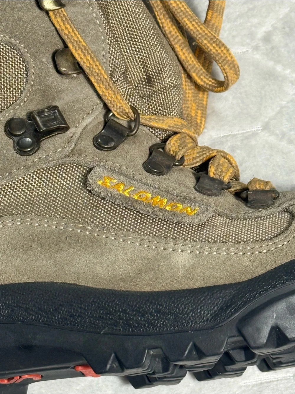 Salomon Gore-Tex Waterproof Hiking Boots Womens 7‎ EU 38⅔ Backpacking
